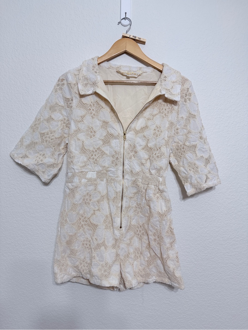 Jen’s Pirate Booty - Free People 100% cotton White Eyelet Romper medium - Picture 6 of 15
